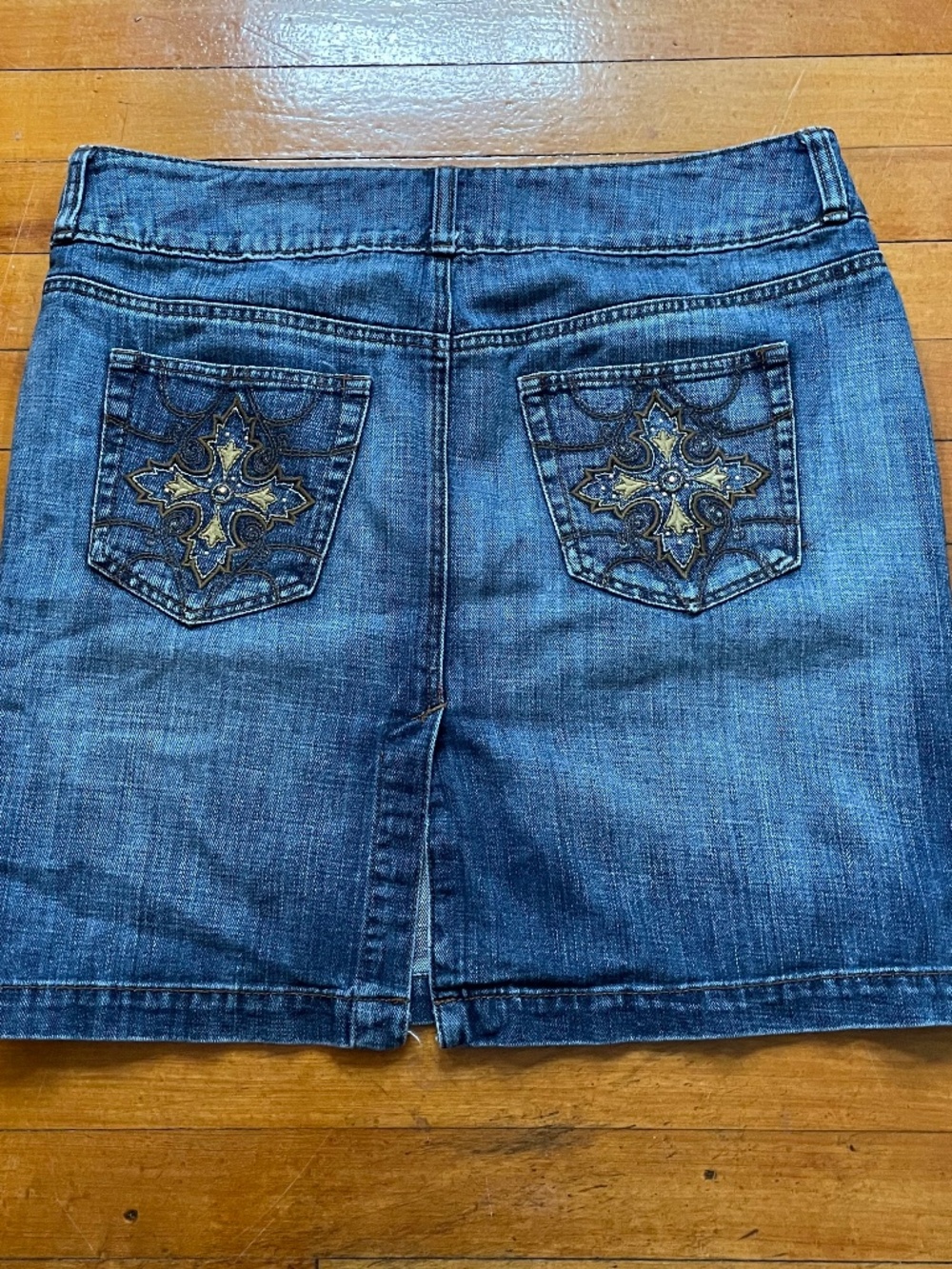 Vintage l.e.i. Y2K Denim Mini Skirt Blue Ultra Low Rise Embroidered Back Pockets
